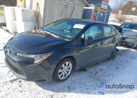 2022 Toyota Corolla Le z USA, uszkodzony, nr VIN 5YFEPMAE8NP276491